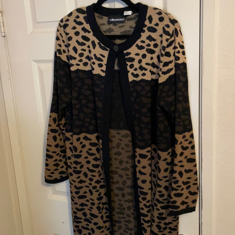 Sag Harbor Dress leopard print knit sweater jacket, single button top closure XL
